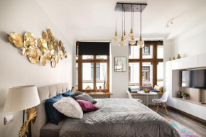 Art Design King Bed Studio Apartment In Old Town in Riga